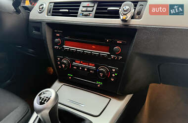 Седан BMW 3 Series 2007 в  фото 92 Седан BMW 3 Series 2007 в