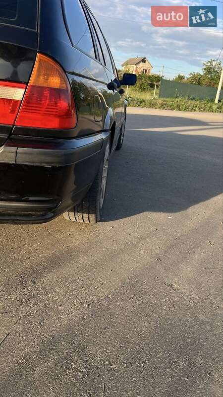 Універсал BMW 3 Series 2001 в Первомайську