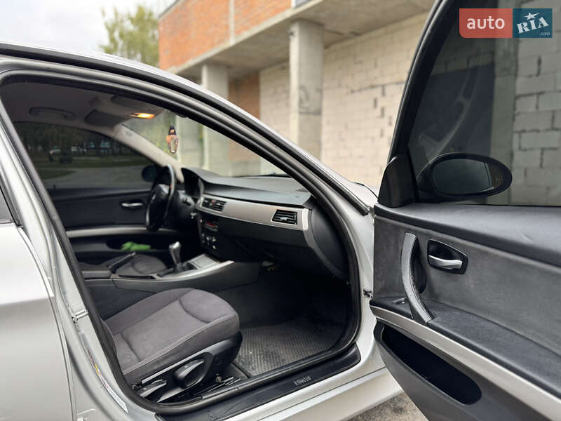 Седан BMW 3 Series 2007 в Хмельницькому