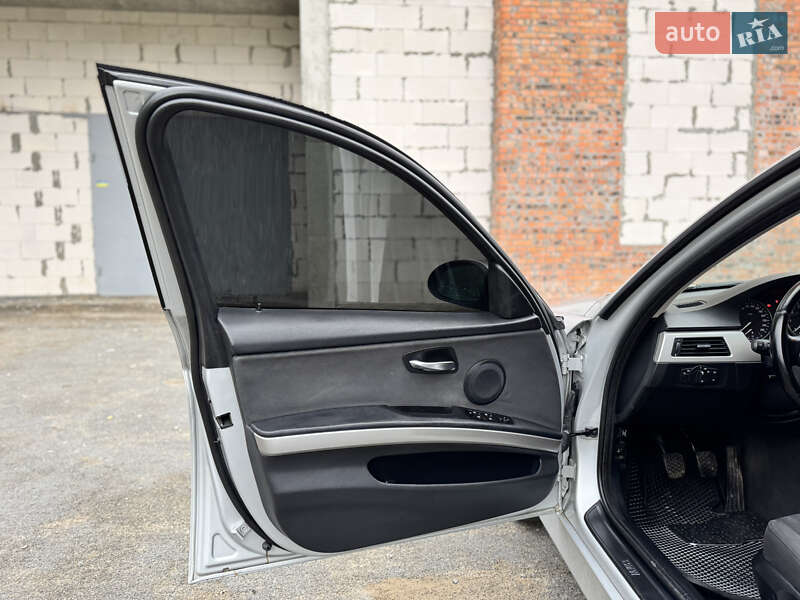 Седан BMW 3 Series 2007 в Хмельницькому