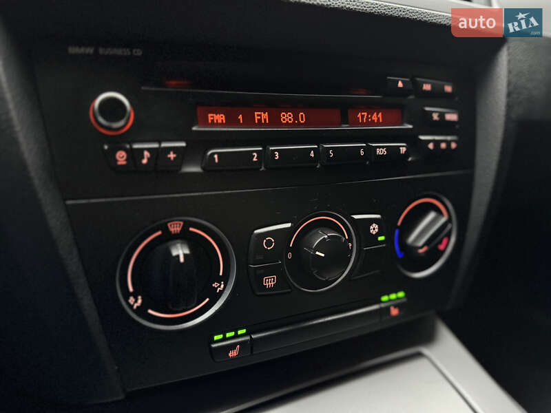 Седан BMW 3 Series 2007 в Хмельницькому