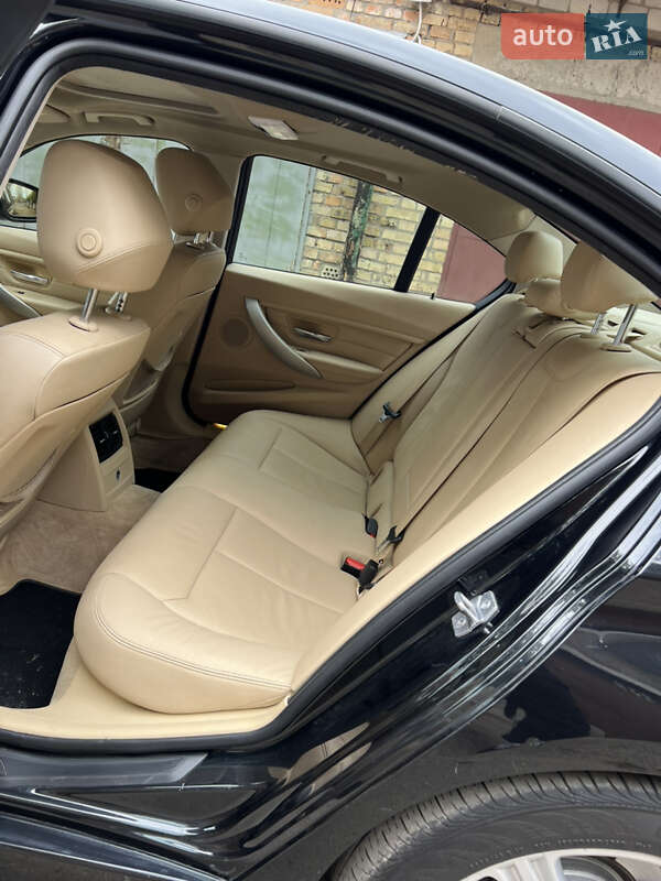 Седан BMW 3 Series 2013 в Киеве фото 9 Седан BMW 3 Series 2013 в Киеве