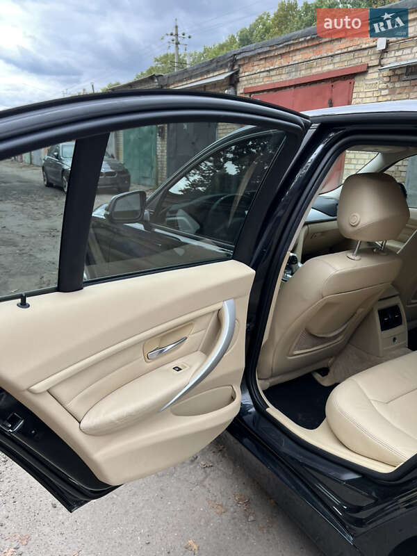 Седан BMW 3 Series 2013 в Киеве фото 11 Седан BMW 3 Series 2013 в Киеве