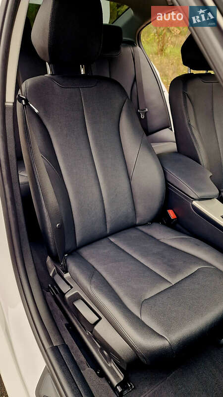 Седан BMW 3 Series 2018 в Вышгороде фото 12 Седан BMW 3 Series 2018 в Вышгороде