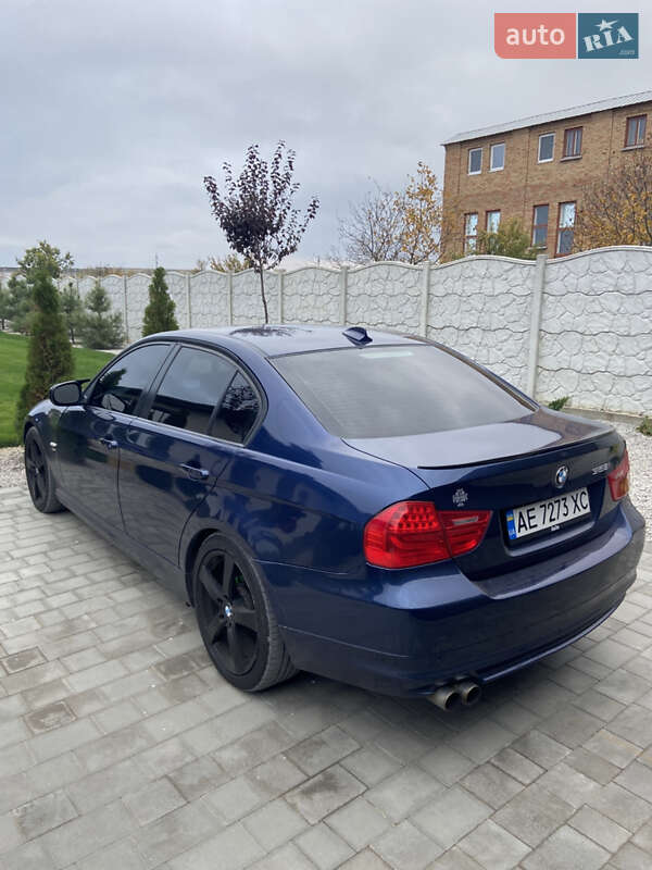 Седан BMW 3 Series 2010 в Новомосковске фото 10 Седан BMW 3 Series 2010 в Новомосковске