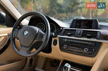 Седан BMW 3 Series 2013 в 