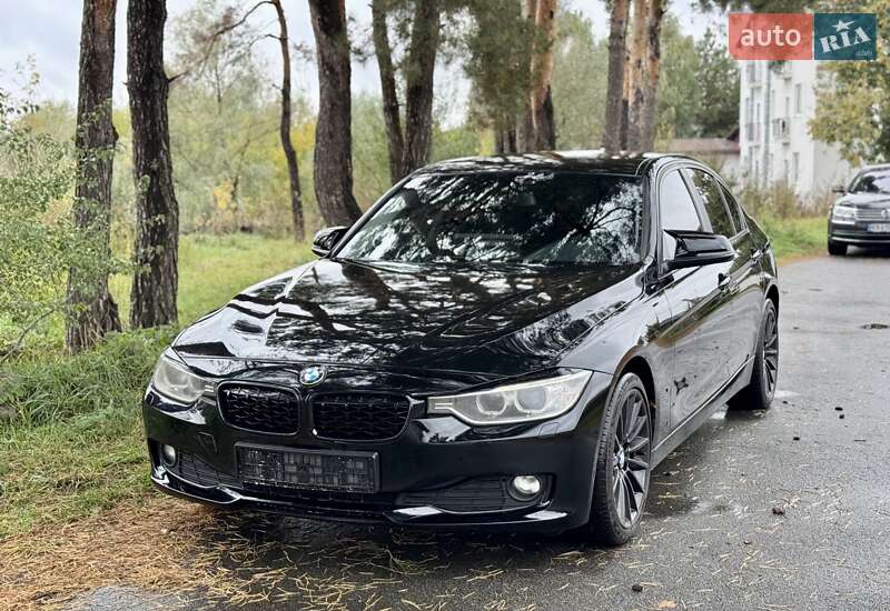 Седан BMW 3 Series 2013 в Киеве