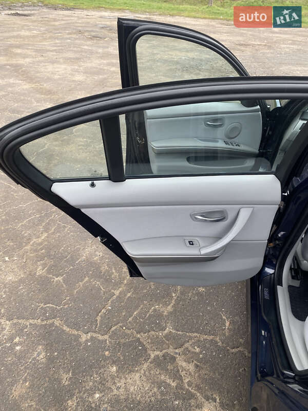 Седан BMW 3 Series 2005 в Балті фото 15 Седан BMW 3 Series 2005 в Балті