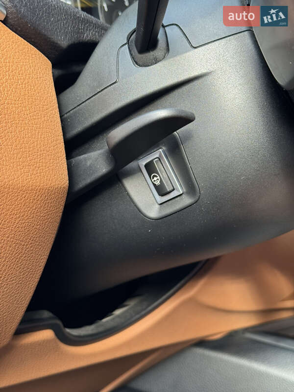 Седан BMW 3 Series 2015 в Шепетовке