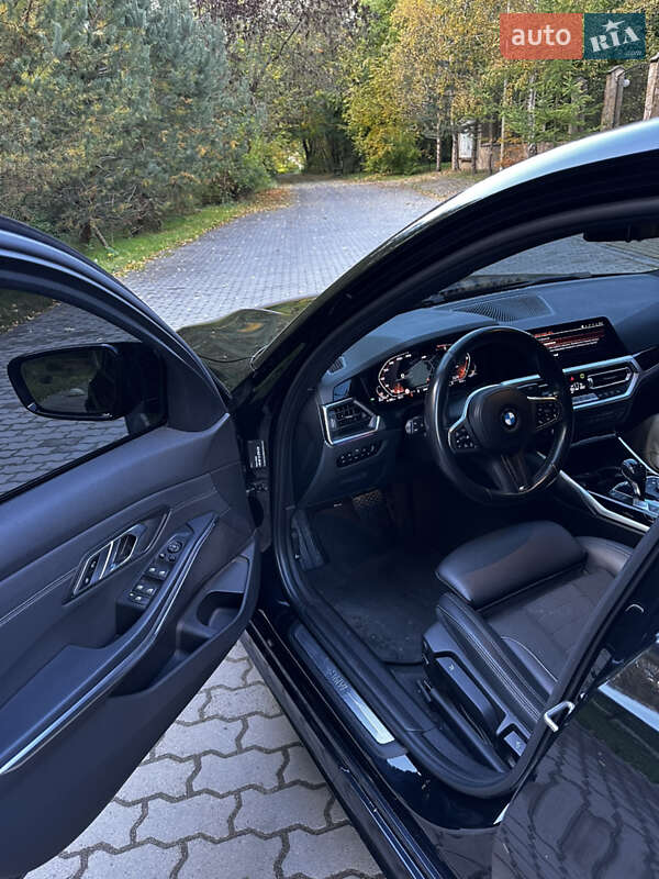 Седан BMW 3 Series 2020 в Львове