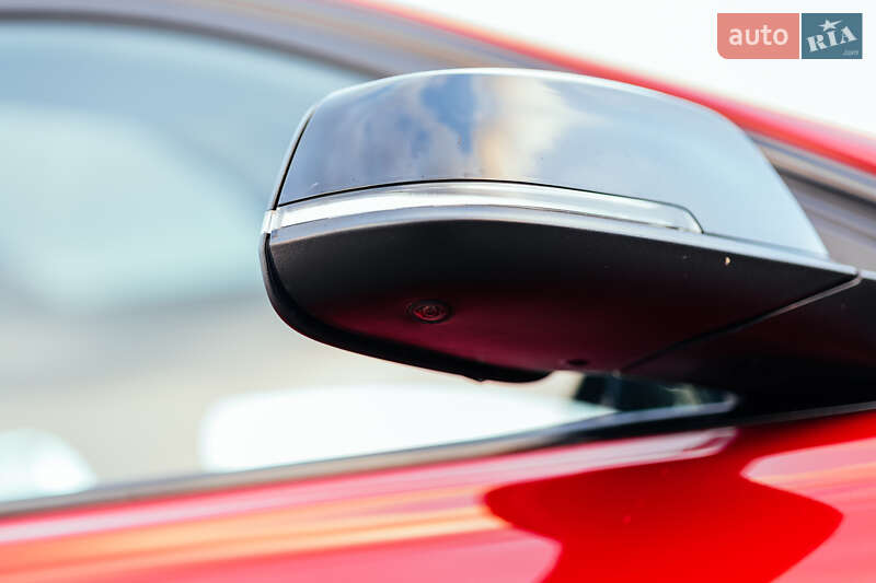 Седан BMW 3 Series 2017 в Львове