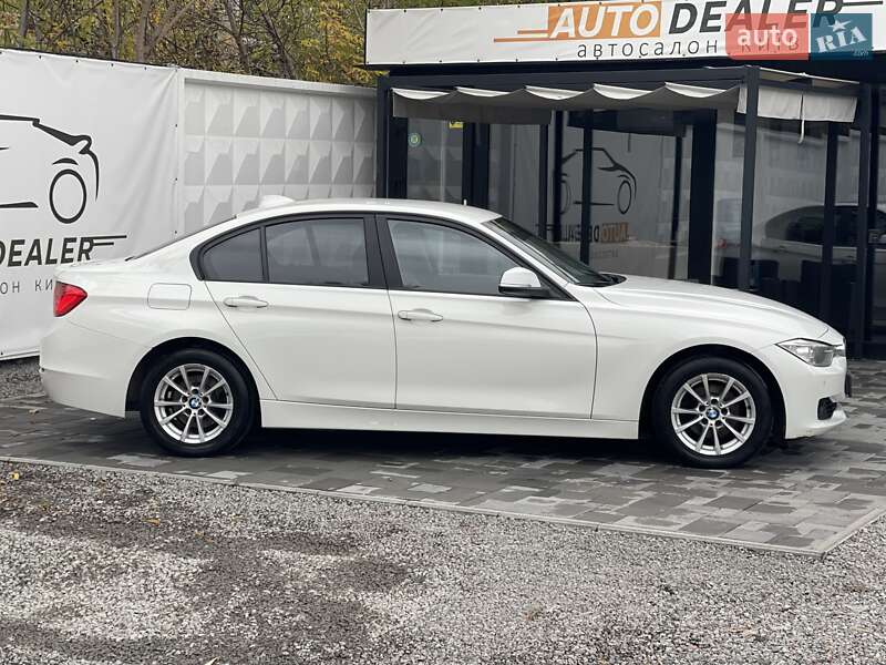 Седан BMW 3 Series 2012 в Киеве фото 11 Седан BMW 3 Series 2012 в Киеве