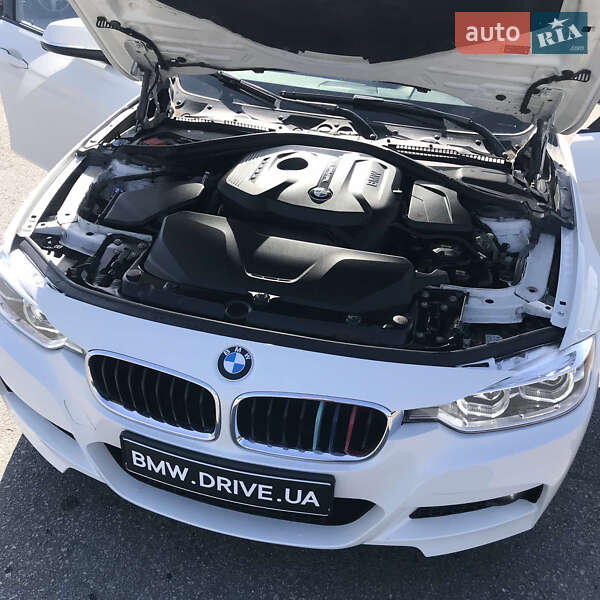 Седан BMW 3 Series 2018 в Дніпрі