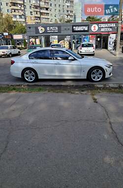 Седан BMW 3 Series 2017 в Запоріжжі
