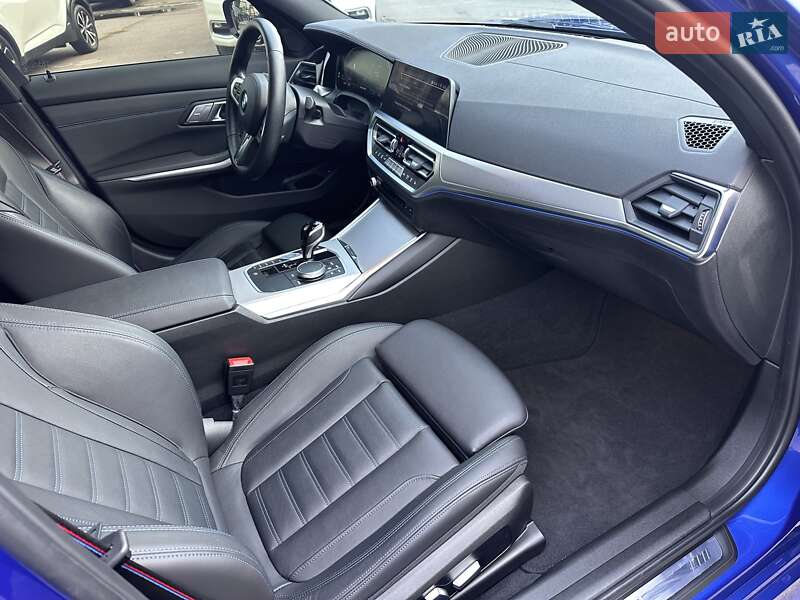 Седан BMW 3 Series 2022 в Киеве