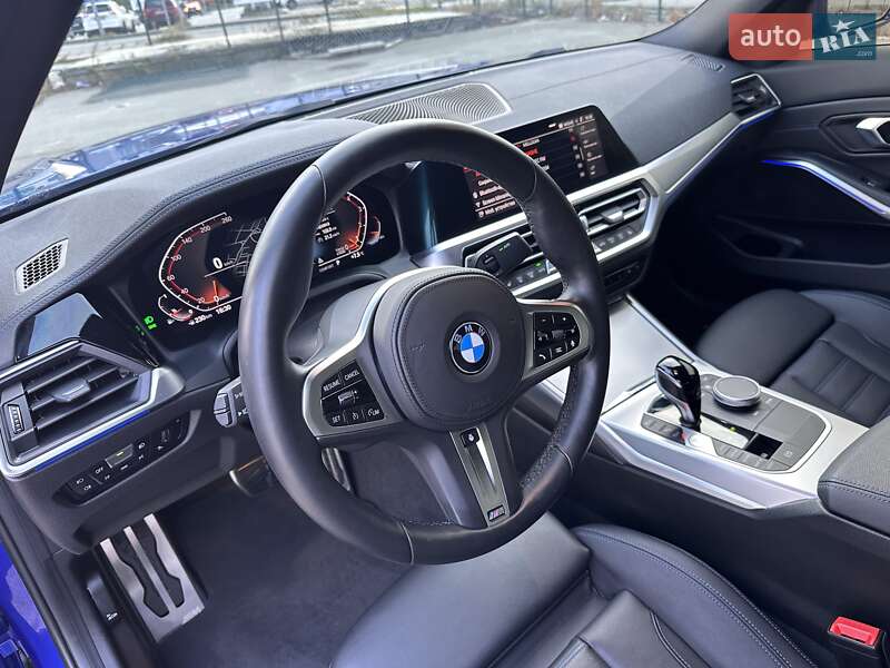 Седан BMW 3 Series 2022 в Киеве