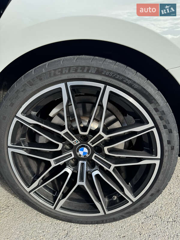 Седан BMW 3 Series 2020 в Кропивницком