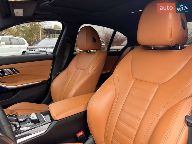 Седан BMW 3 Series 2019 в Харькове