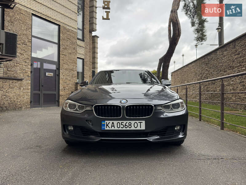 Седан BMW 3 Series 2012 в Киеве