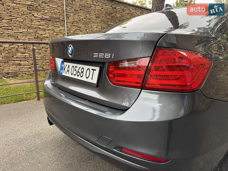 Седан BMW 3 Series 2012 в Киеве