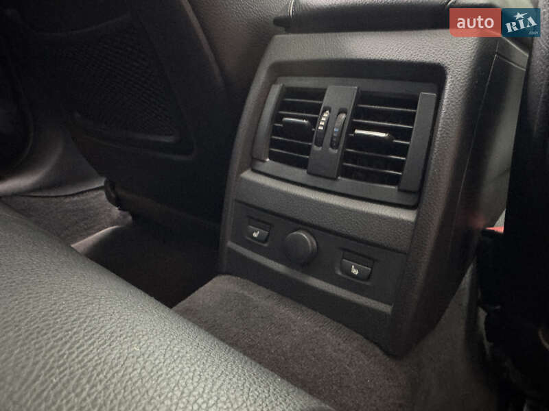 Седан BMW 3 Series 2012 в Киеве