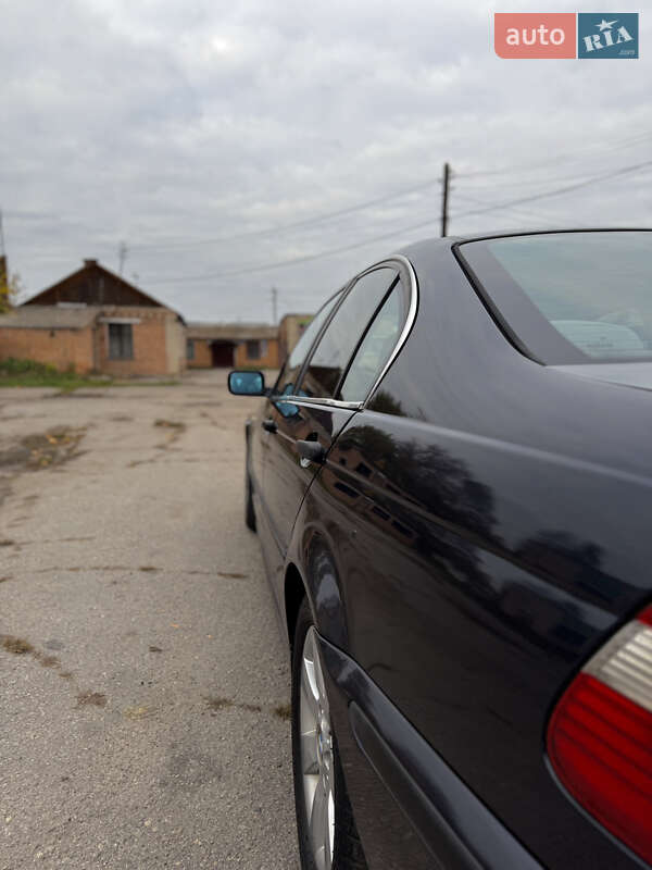 Седан BMW 3 Series 2002 в Казатине