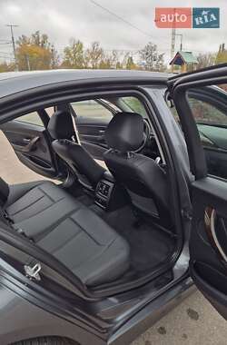 Седан BMW 3 Series 2015 в 