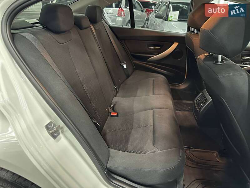 Седан BMW 3 Series 2012 в Каменском фото 17 Седан BMW 3 Series 2012 в Каменском