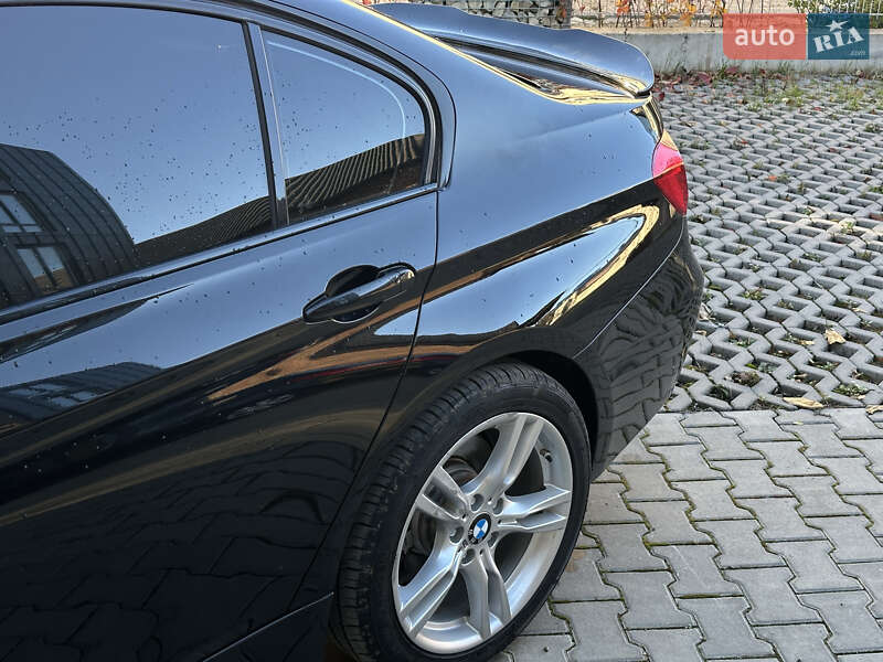 Седан BMW 3 Series 2015 в Івано-Франківську