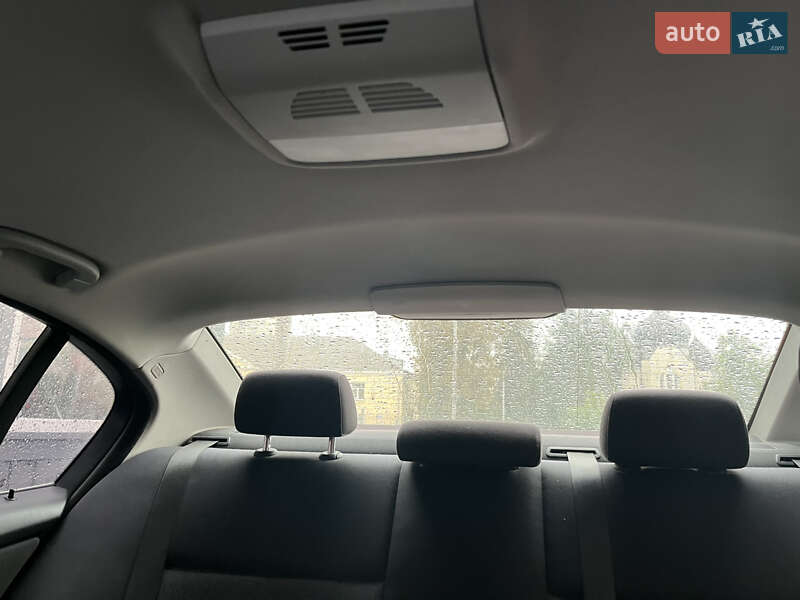 Седан BMW 3 Series 2005 в Киеве фото 13 Седан BMW 3 Series 2005 в Киеве