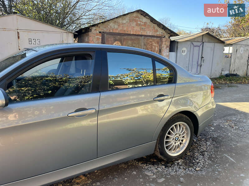 Седан BMW 3 Series 2005 в Чернівцях фото 12 Седан BMW 3 Series 2005 в Чернівцях