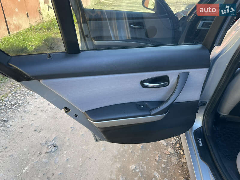 Седан BMW 3 Series 2005 в Чернівцях фото 28 Седан BMW 3 Series 2005 в Чернівцях