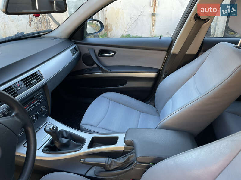 Седан BMW 3 Series 2005 в Чернівцях фото 31 Седан BMW 3 Series 2005 в Чернівцях
