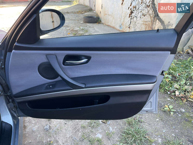 Седан BMW 3 Series 2005 в Чернівцях фото 37 Седан BMW 3 Series 2005 в Чернівцях