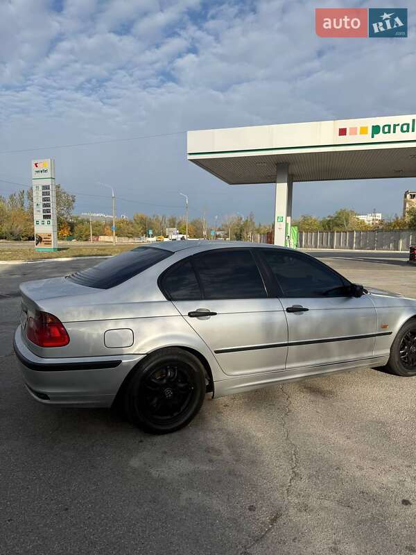 Седан BMW 3 Series 1998 в Запорожье