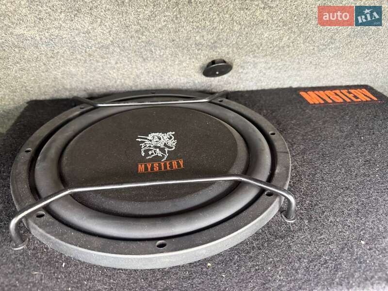 Седан BMW 3 Series 1998 в Запорожье