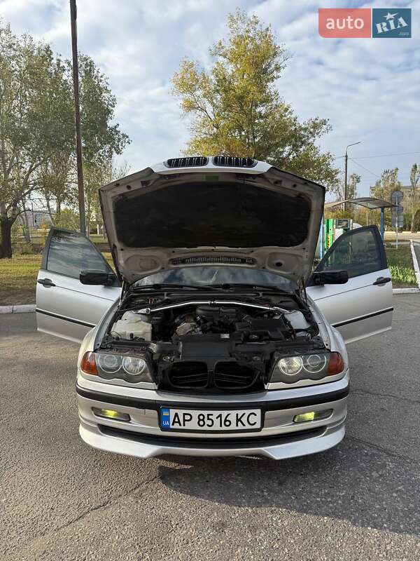 Седан BMW 3 Series 1998 в Запорожье