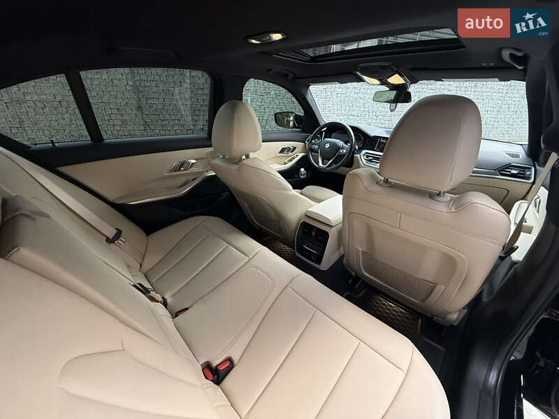 Седан BMW 3 Series 2020 в Луцке фото 13 Седан BMW 3 Series 2020 в Луцке