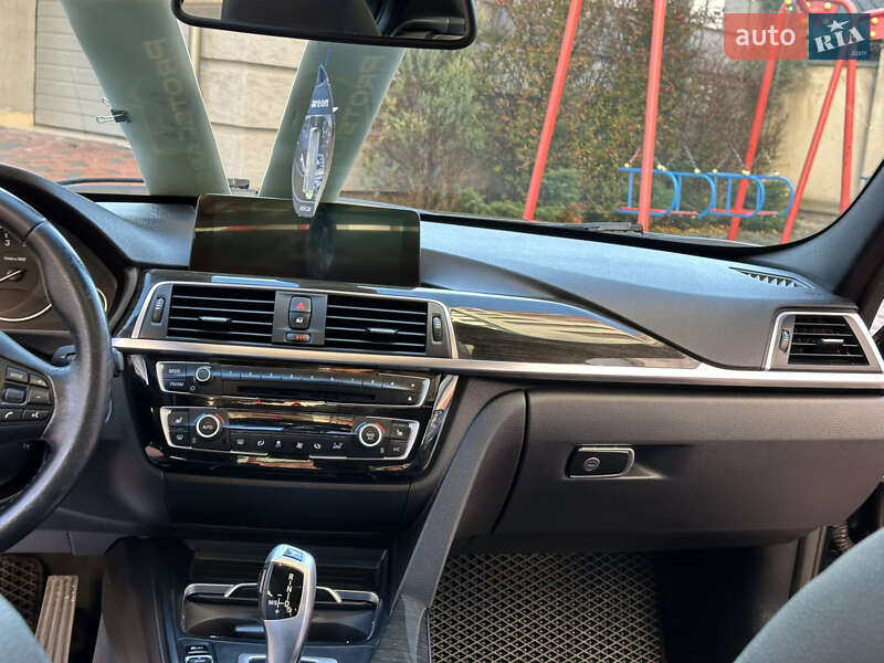 Седан BMW 3 Series 2015 в Івано-Франківську фото 64 Седан BMW 3 Series 2015 в Івано-Франківську