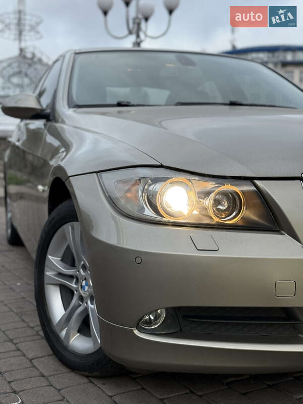 Седан BMW 3 Series 2008 в Киеве фото Седан BMW 3 Series 2008 в Киеве