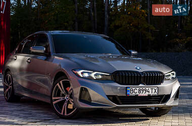 Седан BMW 3 Series 2022 в 