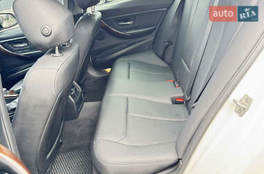 Седан BMW 3 Series 2015 в 