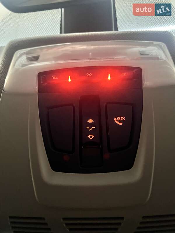 Седан BMW 3 Series 2017 в Києві