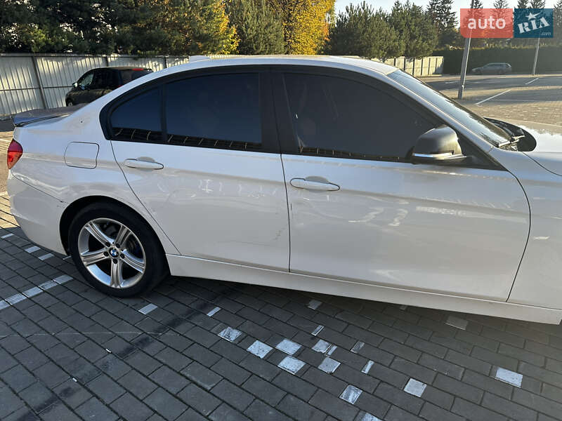Седан BMW 3 Series 2013 в Луцке