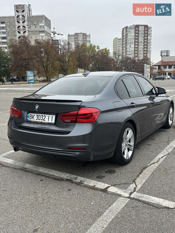 Седан BMW 3 Series 2015 в Броварах