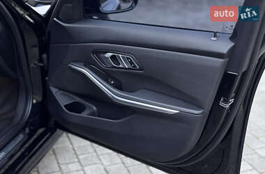 Седан BMW 3 Series 2019 в 