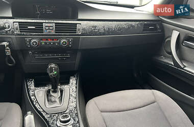 Универсал BMW 3 Series 2011 в 