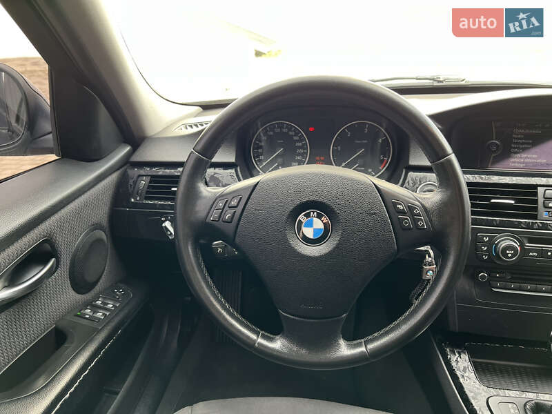 Универсал BMW 3 Series 2011 в Березному