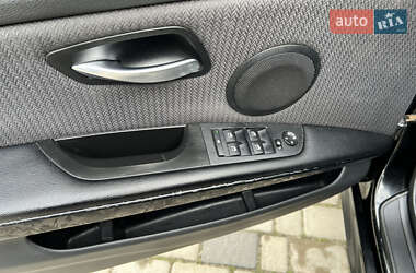 Универсал BMW 3 Series 2011 в 
