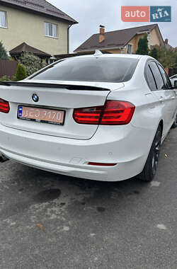 Седан BMW 3 Series 2015 в 